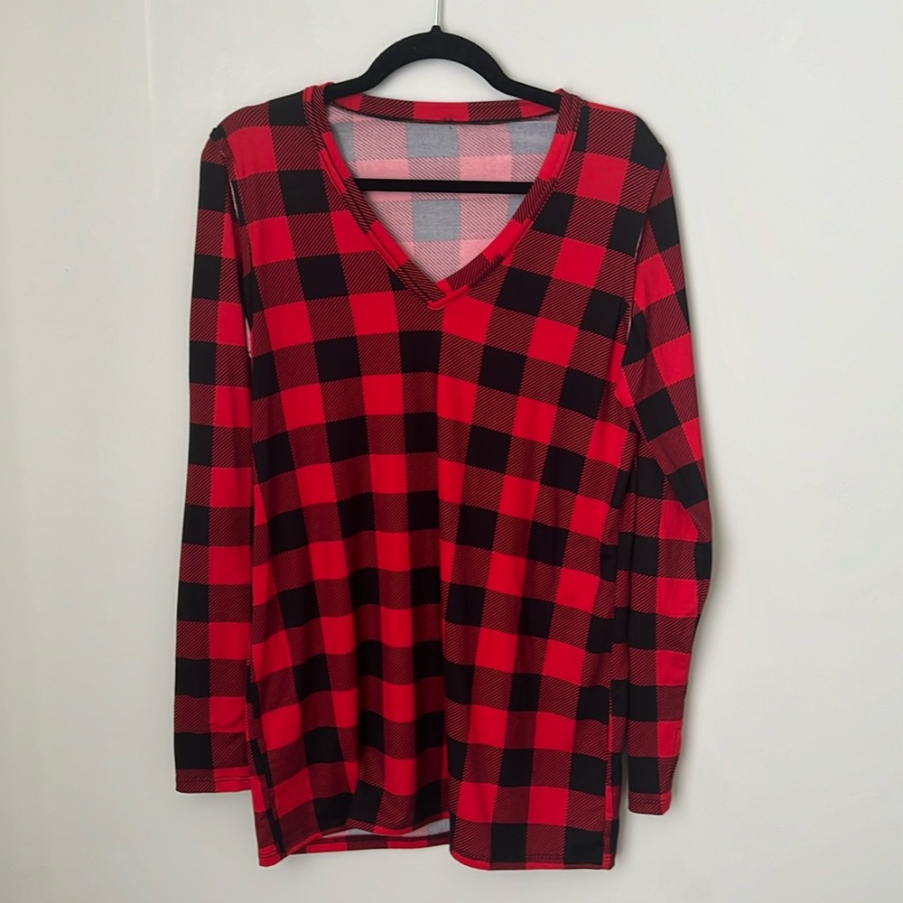 NWOT Red/Black Checkered Long Sleeve Tunic Top Size Small